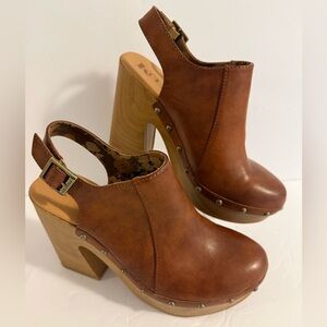 NEW‼️KORKS “Delaney” Platform Clog -8M